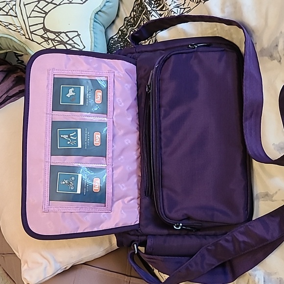 Lug purple Travel Bag - Picture 3 of 6